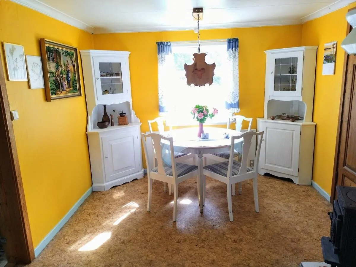 Cute And Quiet Countryside Villa Amotfors